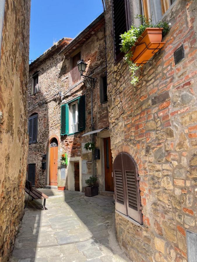 Villa La Casa In Castello Ambra Exterior foto